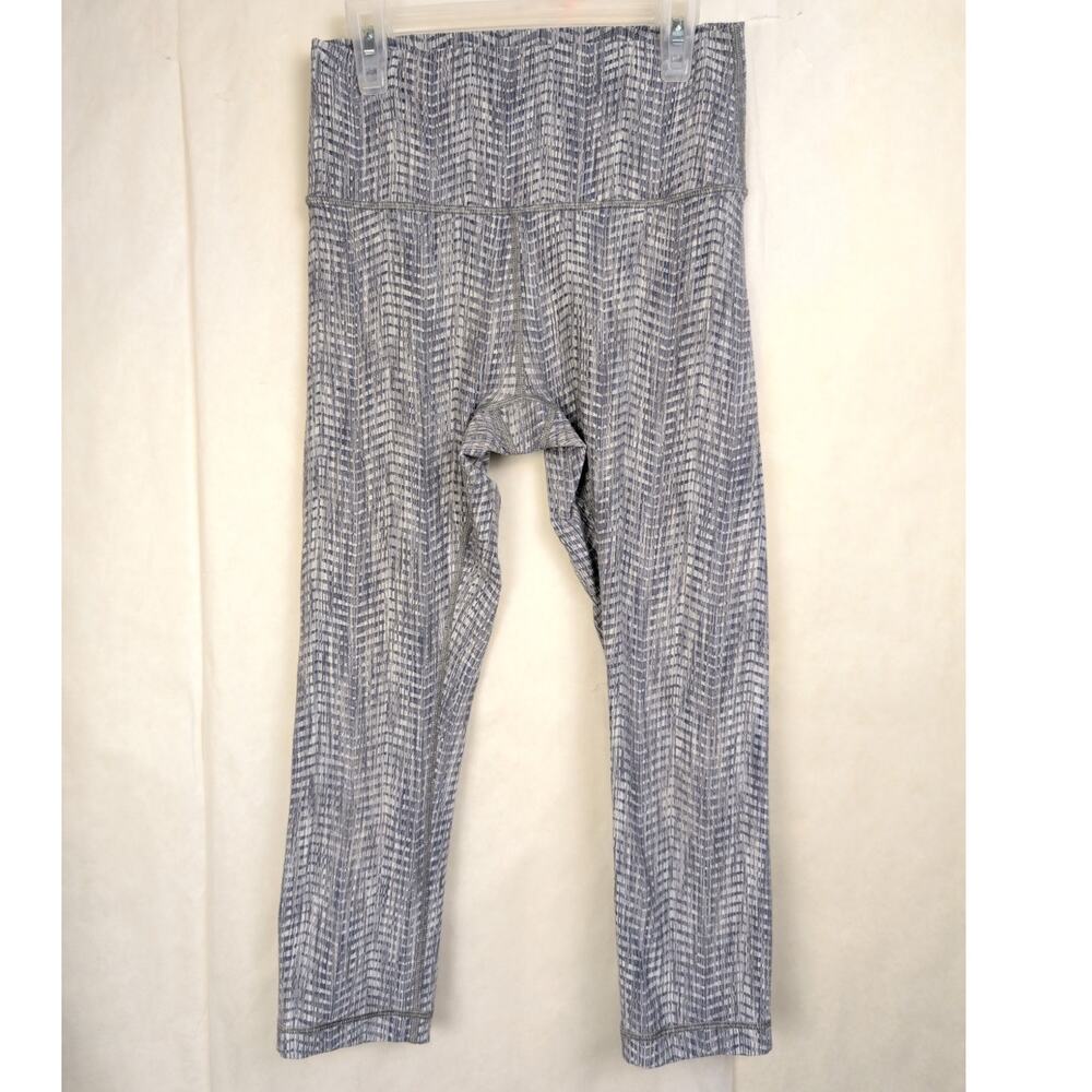 Lululemon Wunder Under grey Luon Arrow Jacquard cropped legging Size 8 Active